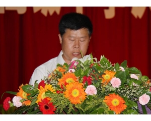 林卫国副书记主持会议